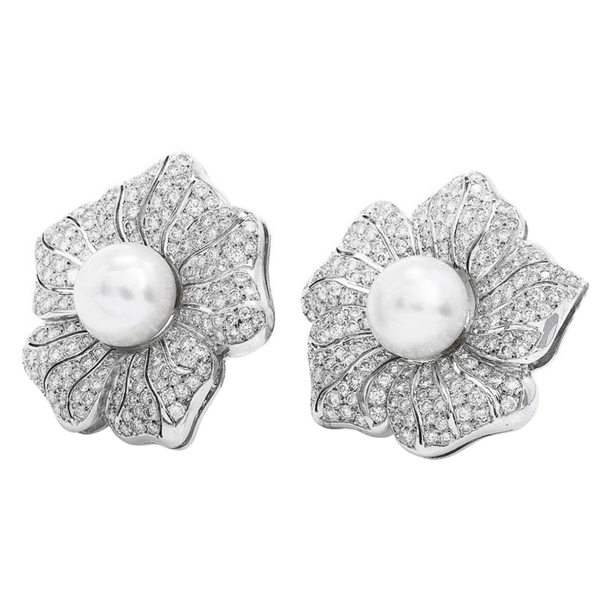 Vintage Diamond South Sea Pearl Flower 18K White Gold , Clip on / Collapsible