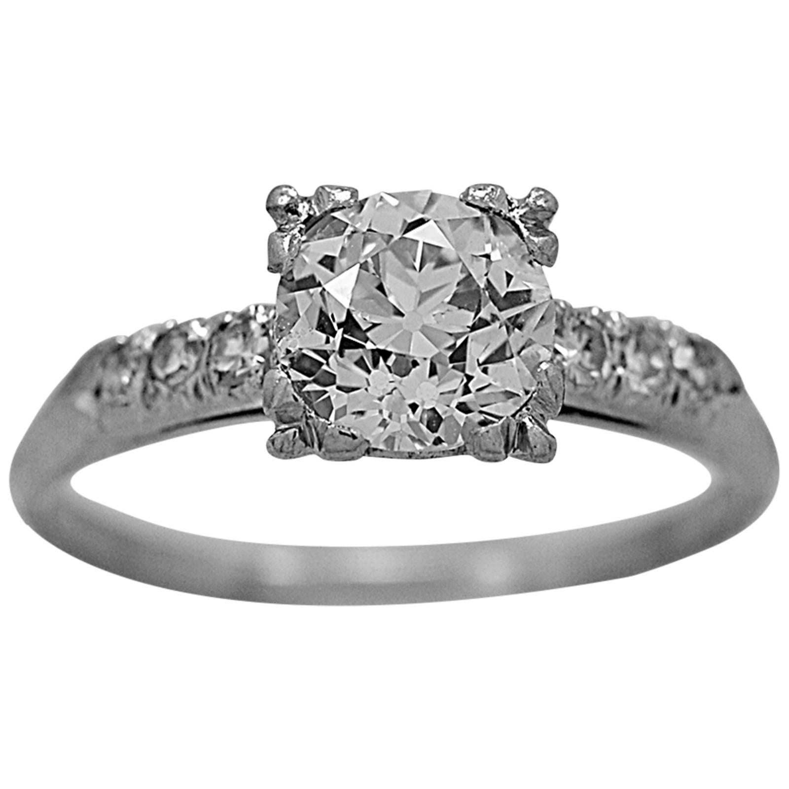 Art Deco 1.00 Carat Diamond Platinum Engagement Ring For Sale