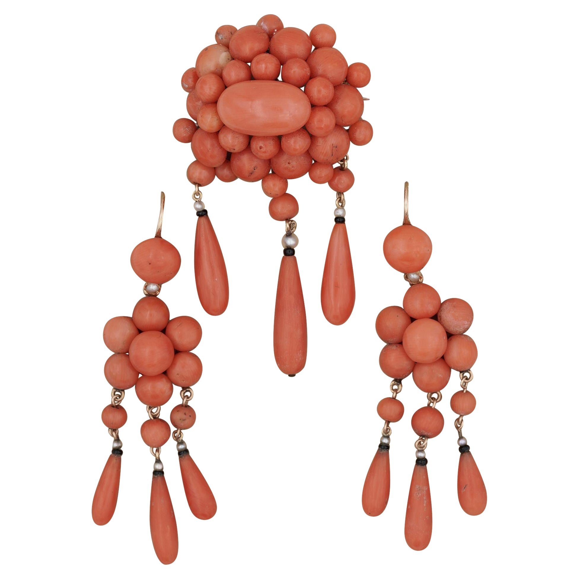 French Victorian Coral Earrings and Brooch suite 18 KT For Sale