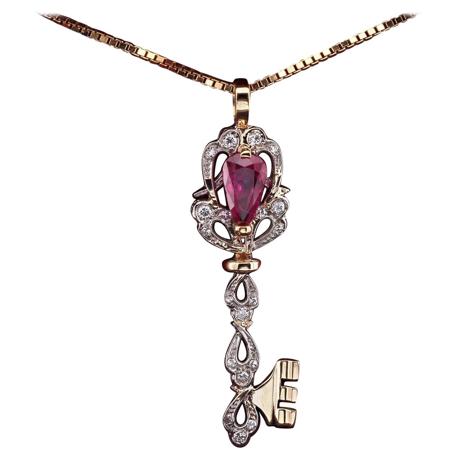 Estate 2.20 Ct. Natural Ruby Diamond Key Pendant Necklace 18 KT For Sale