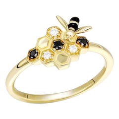 Stunning BEE Ring Diamond Enamel Yellow Gold for Her