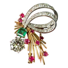 2.20 Carat Diamond and Colombian Emerald Chaumet Brooch
