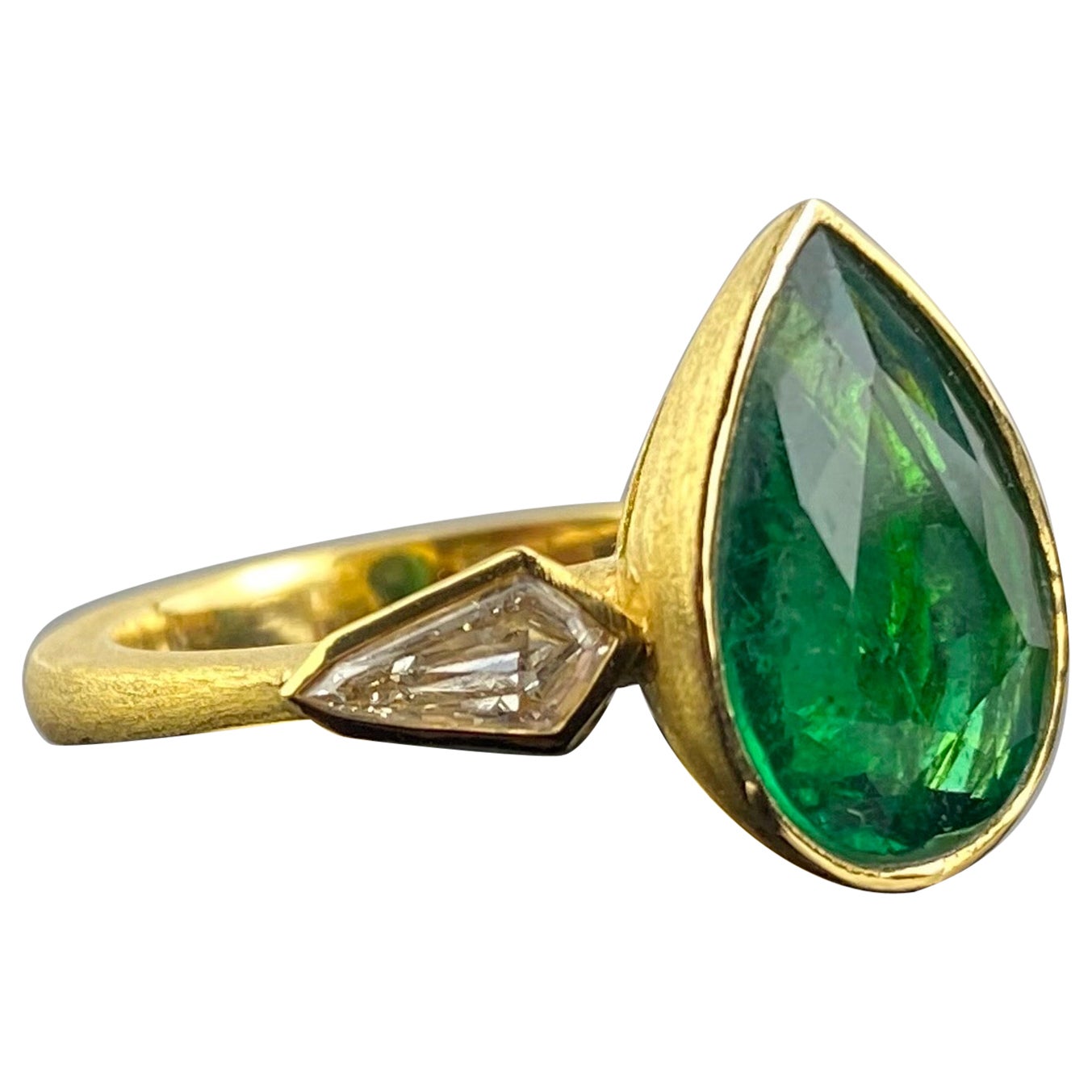 Certified 4.68 Carat Pear Shape Emerald and Diamond Three Stone Ring For Sale