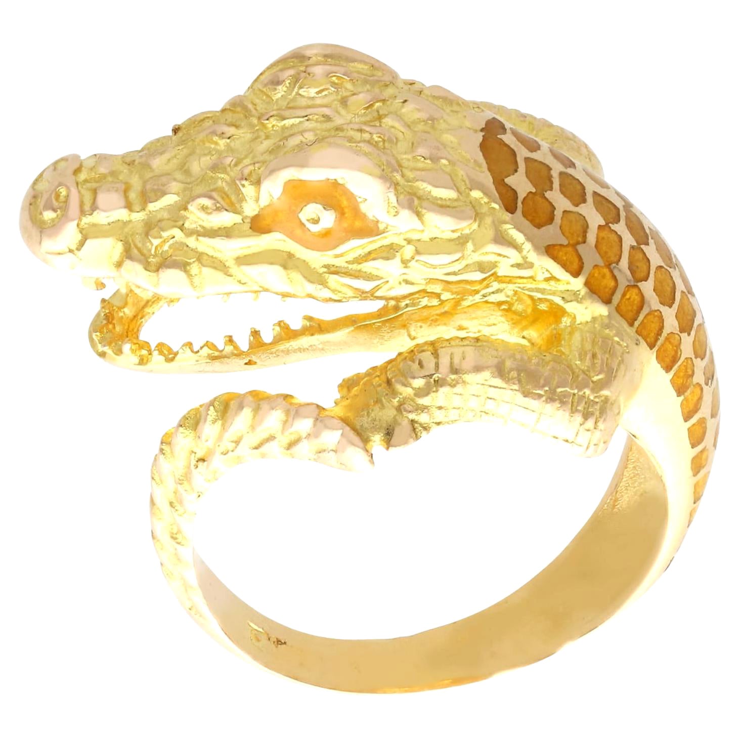 Vintage 18k Yellow Gold and Plique-à-Jour Crocodile Ring For Sale