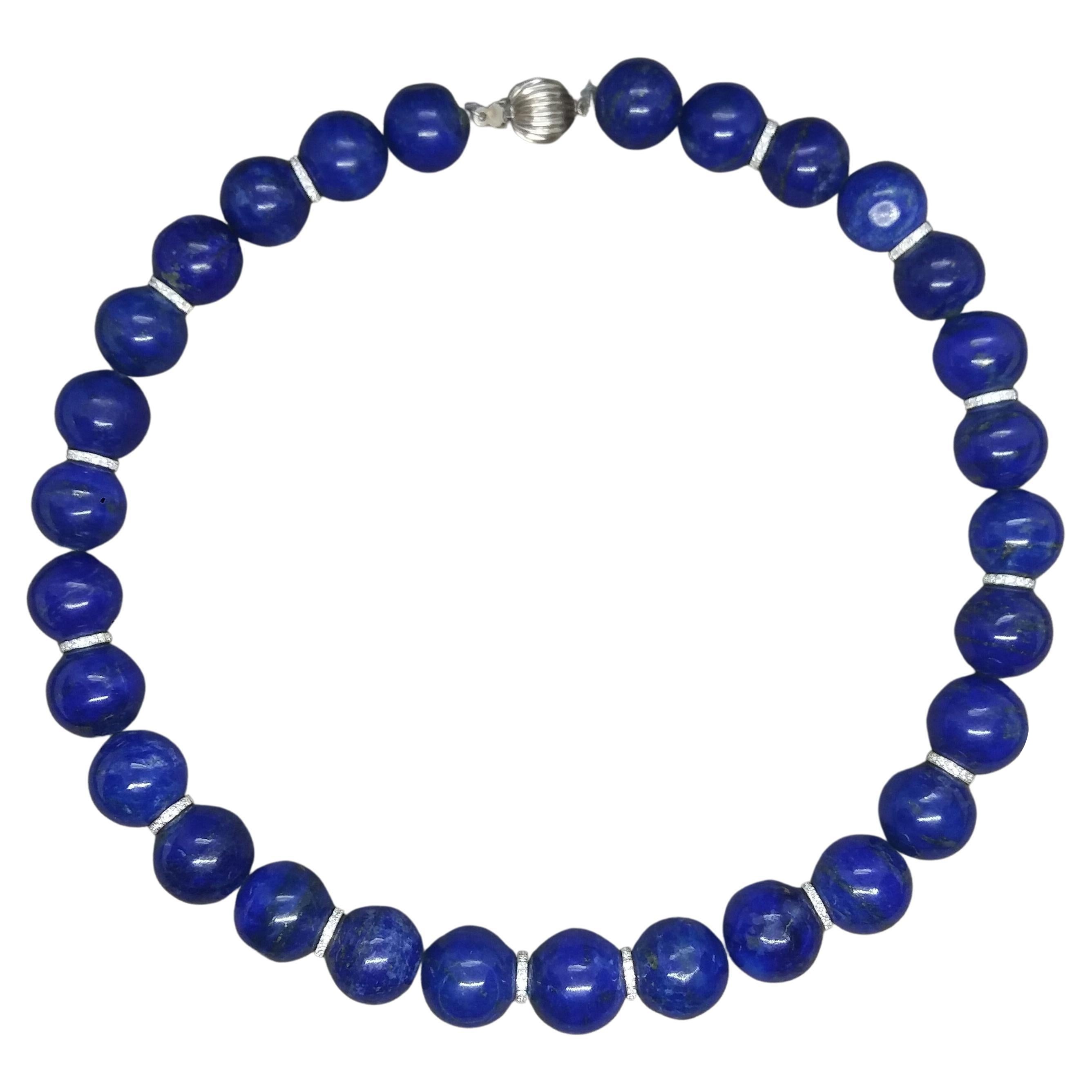 Natürliche Lapislazuli-Perlen-Halskette 14 K Weißgold Diamanten Abstandshalter und Verschluss