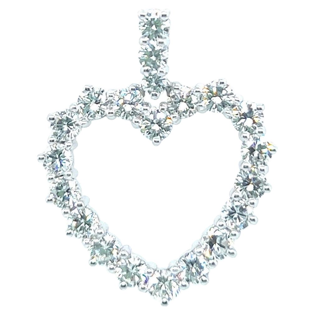 Heart-Shaped 18 Karat White Gold and 2 Carat Diamonds Pendant For Sale