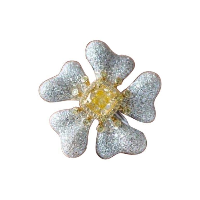 Bague en diamant jaune clair fantaisie de 0,80 carat, pureté SI2, certifiée GIA