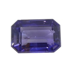 Saphir violet taille émeraude de 1.06 carat provenant d'Afrique de l'Est, non chauffé