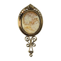 Victorian Stone Cameo Scholar Brooch