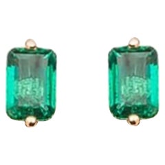 Luxury Essentials Emerald Stud Earrings