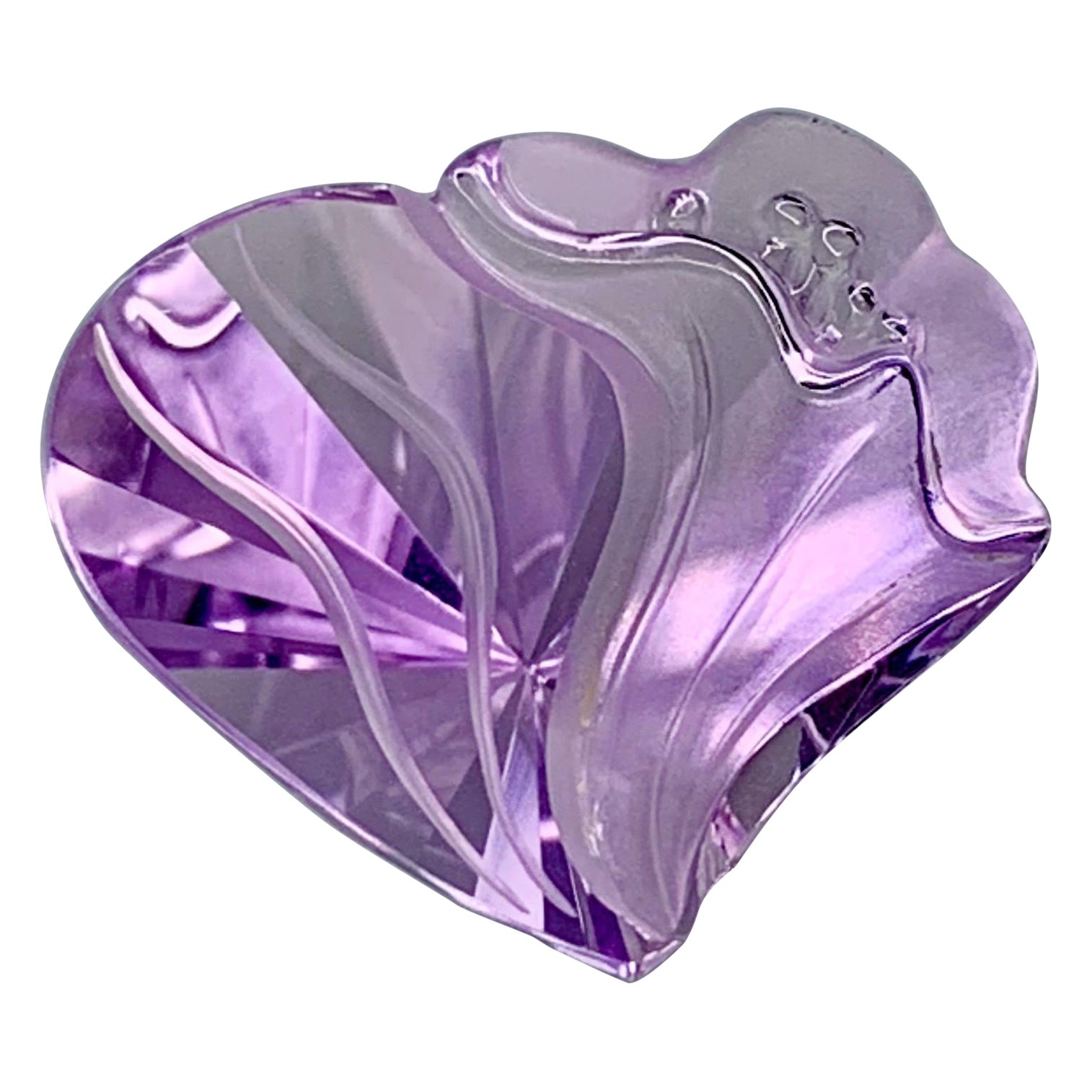 15.67 carat hand carved lavender amethyst gemstone For Sale