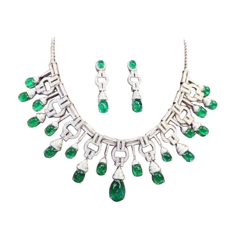 AIG certified 96.33 Ct Zambian Emeralds Diamonds 11.63 Ct 18k Gold Necklace 