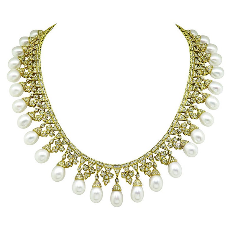 Pearl 27.00ct Diamond Gold Necklace For Sale