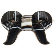 Vintage Victorian Scottish Banded Agate Bow Brooch