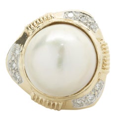 14 Karat Yellow Gold Mabe Pearl and Diamond Ring