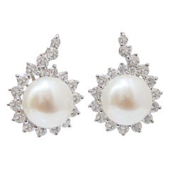 Pearls, Diamonds, 18 Karat White Gold Ring.