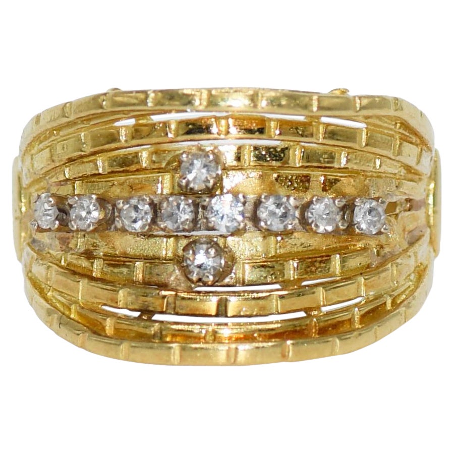 Bague en or jaune 18 carats avec diamants, 7,6 g en vente