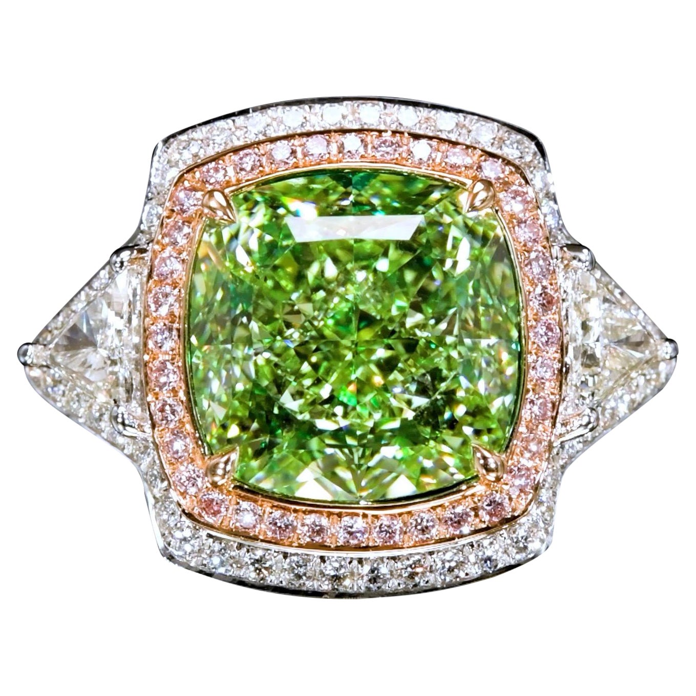 Emilio Jewelry Bague en diamant certifié GIA 12,00 carats de couleur verte  en vente