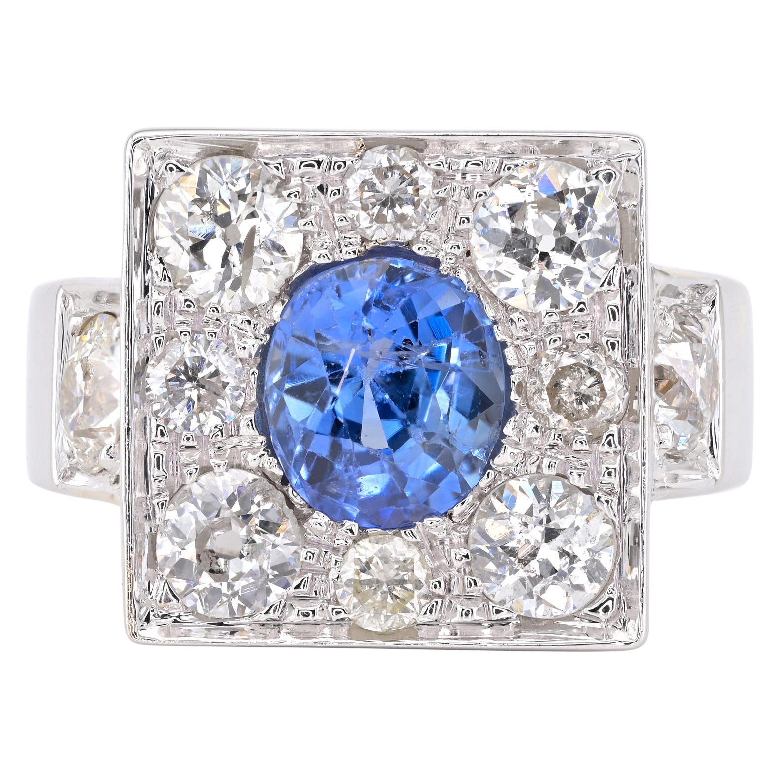 Mid-Century 1.80 Ct Natural Ceylon Sapphire 1.90 Ct Diamond 18 Kt Ring For Sale