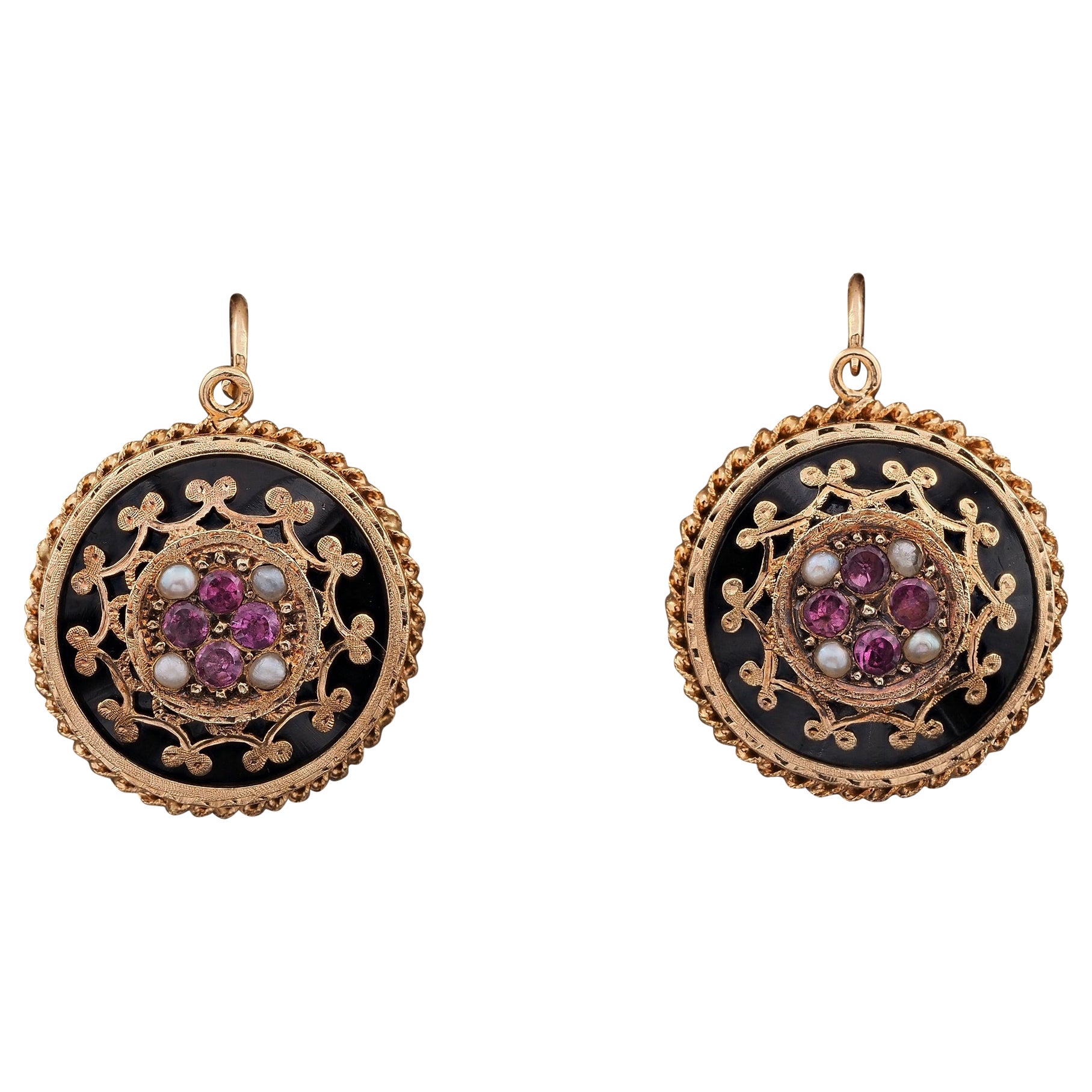 Victorian French Etruscan Revival Black Onyx Gem Set 18 KT earrings For Sale