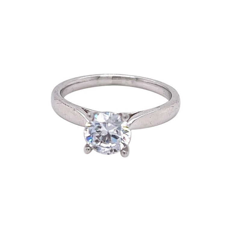 Bague solitaire en platine certifiée GIA de 0,9 carat de diamants ronds et brillants