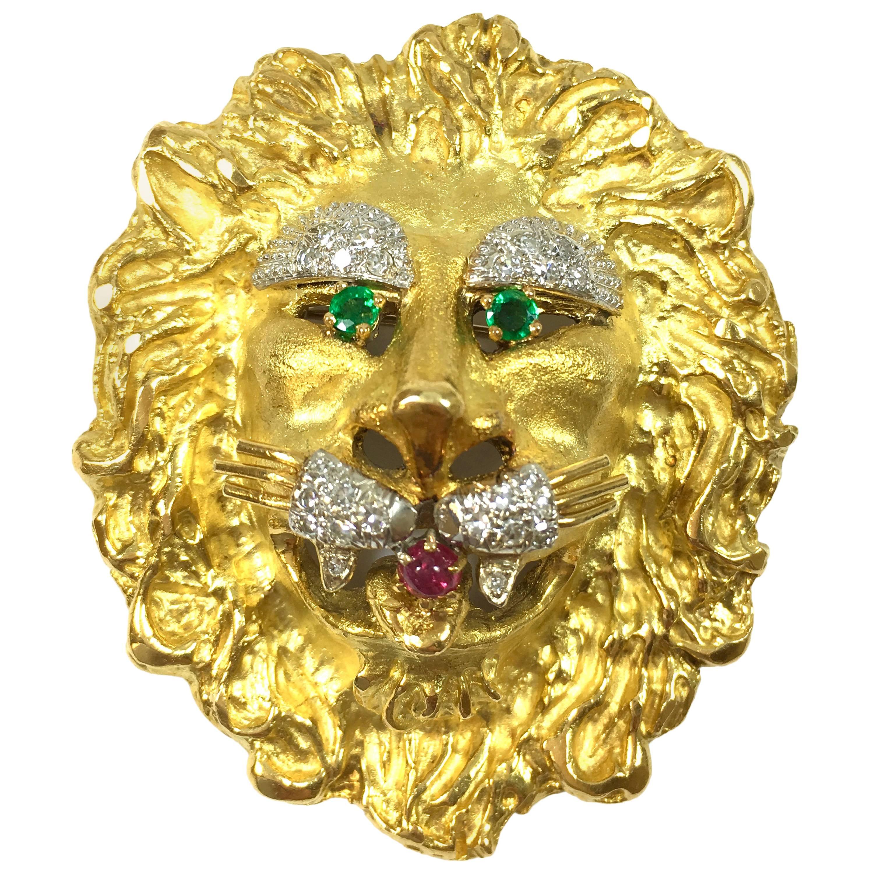 Hammerman Brothers Emerald Ruby Diamond Gold Lion Pendant Brooch For Sale