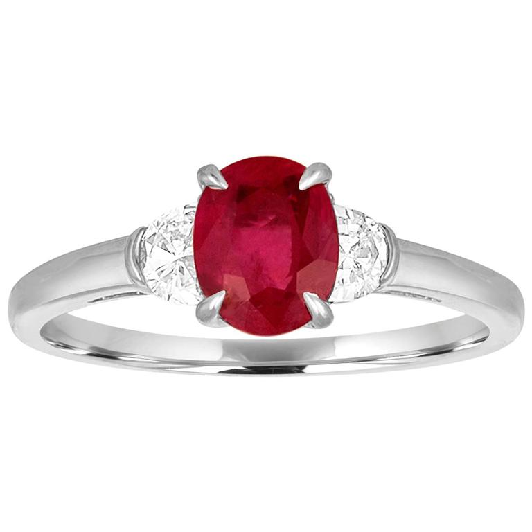 Agl Certified 1 04 Carat Oval Ruby And Diamond Gold Ring For At Agl Certified 1 04 Carat Oval Ruby Diamond Gold Ring For