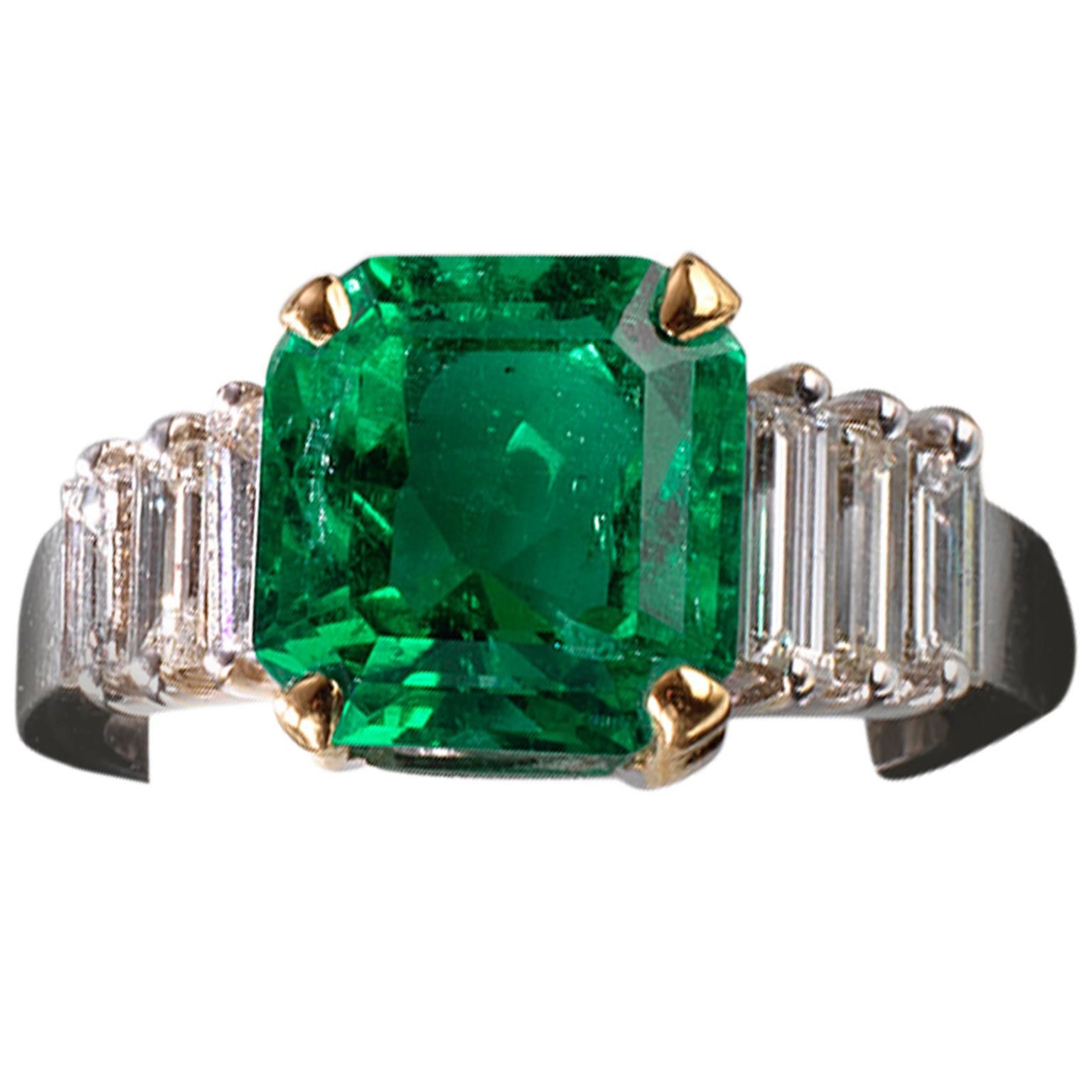 Certified Colombian 3.59 Carat Emerald Diamond Ring For Sale