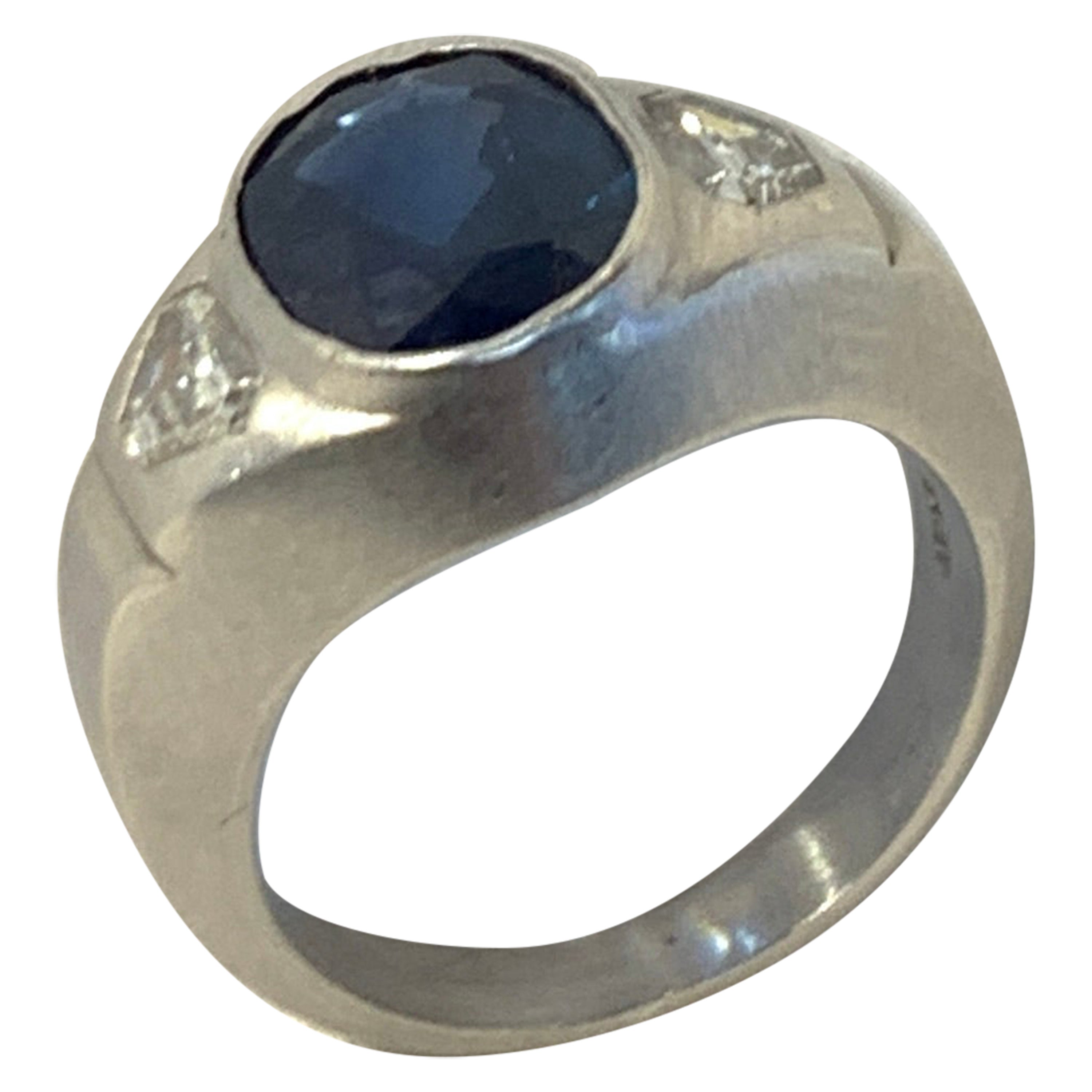 Sapphire & Diamond Three Stone Ring For Sale