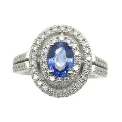 1.04ct Certified Natural Ceylon Sapphire Ring Surrounded by 0.87ct Diamonds