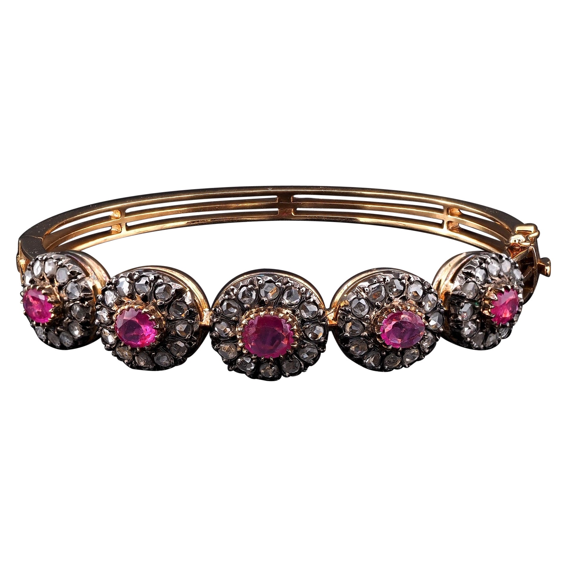 Bracelet jonc victorien 18 KT en diamants naturels et rubis taille rose