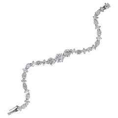 Exceptional Brilliant and French Cut Diamond Platinum Line Bracelet