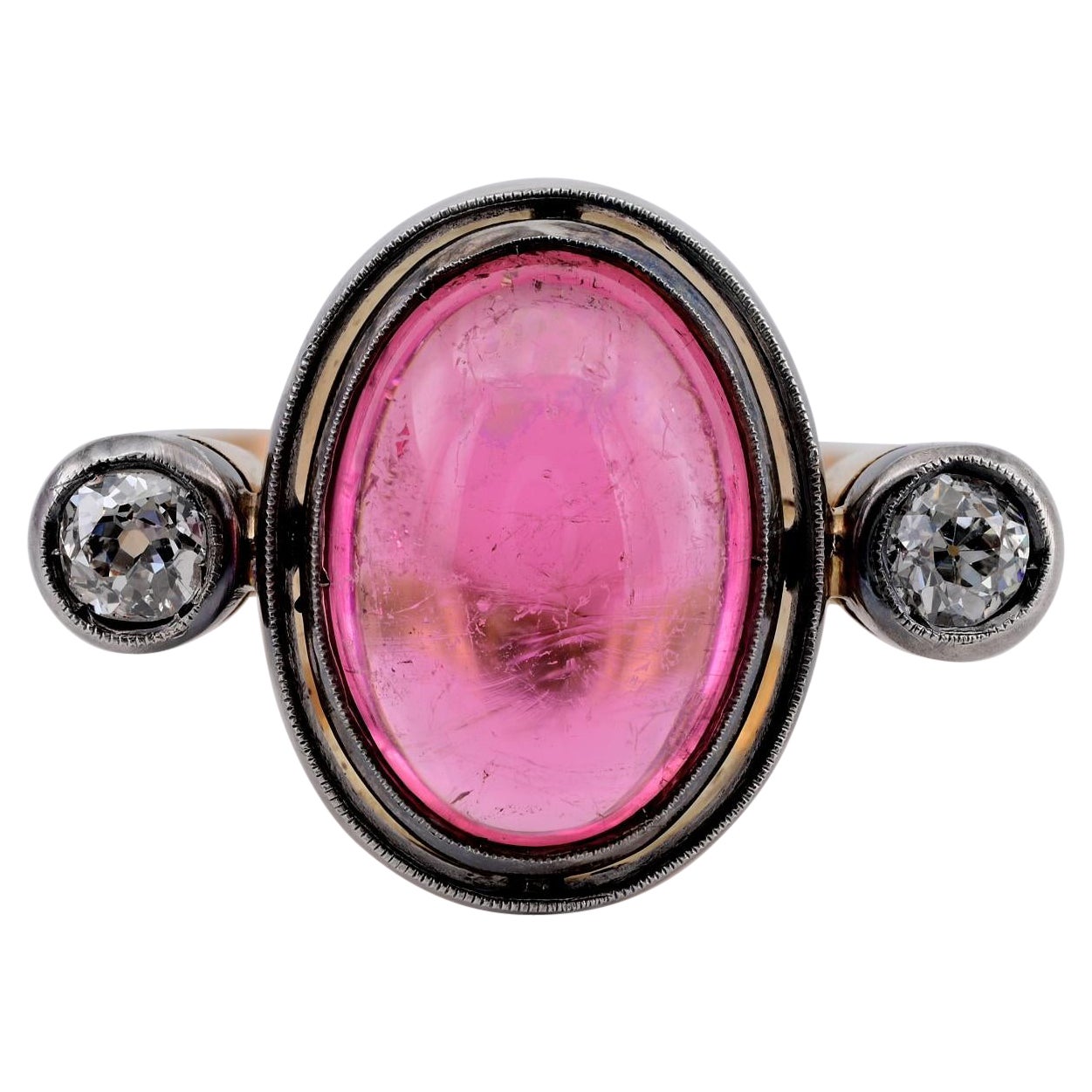 Bague trilogie de diamants et tourmaline rose de 6,00 carats de style victorien