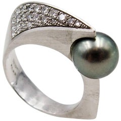 Streamlined William Richey Grey Pearl Diamond Platinum Ring