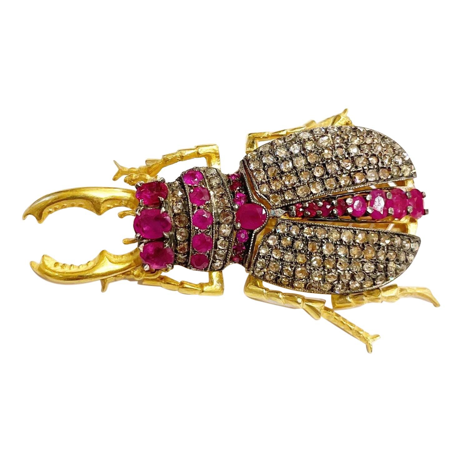 Broche-Pendentif en argent Vermeil, diamant taillé en rose, scarabée articulé en rubis