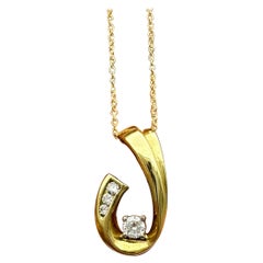Ciondolo moderno in oro giallo con diamante da 0,25 carati Ciondolo a scorrimento in oro giallo 14 carati