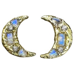 Boucles d'oreilles Croissant de Lune Diamants Pierres de Lune en or pièce unique en stock