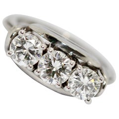 Vintage 1.6 Carat three stone Diamond, Solitaire Ring, 18 Karat White Gold