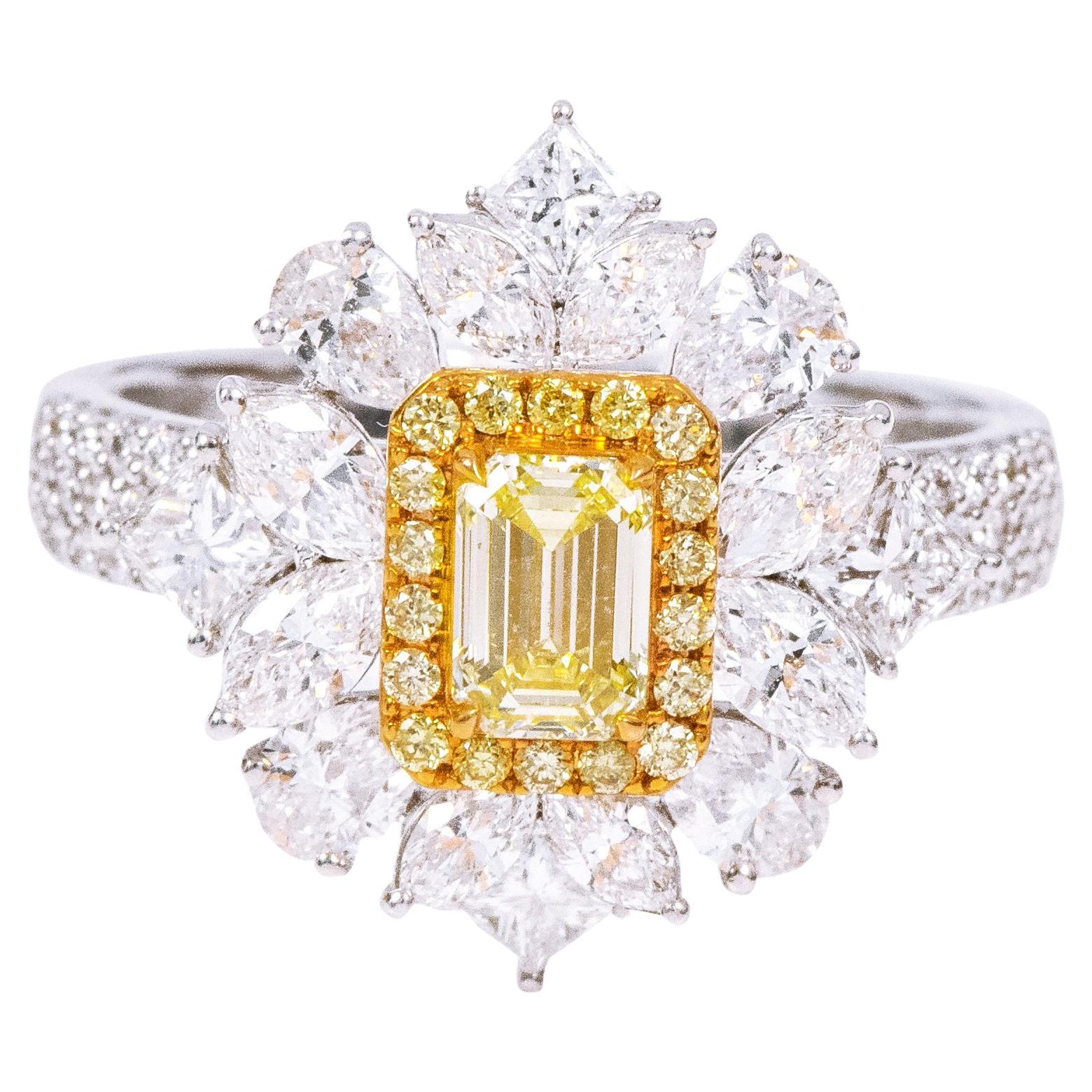 18 Karat Gold 2.54 Carat Fancy Yellow and Diamond Solitaire Cluster Modern Ring For Sale