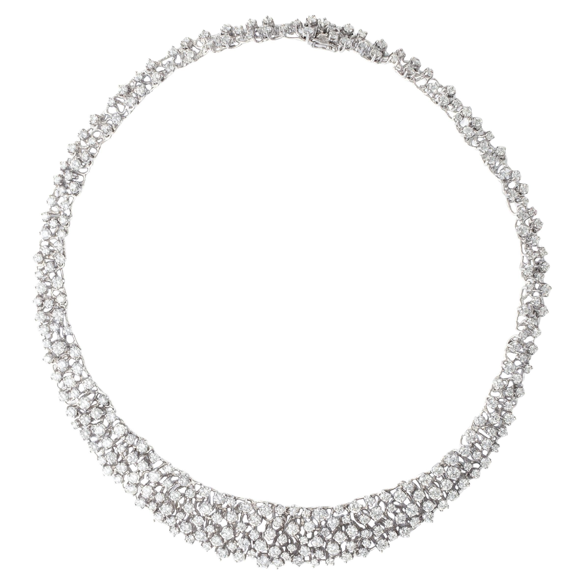 Diamond White Gold 18K Necklace For Sale
