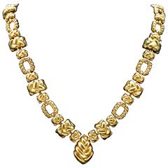 1970s D. WEBB Beaten 18 K Gold Neclace Interlinked Rings and Plaited Barrettes 5