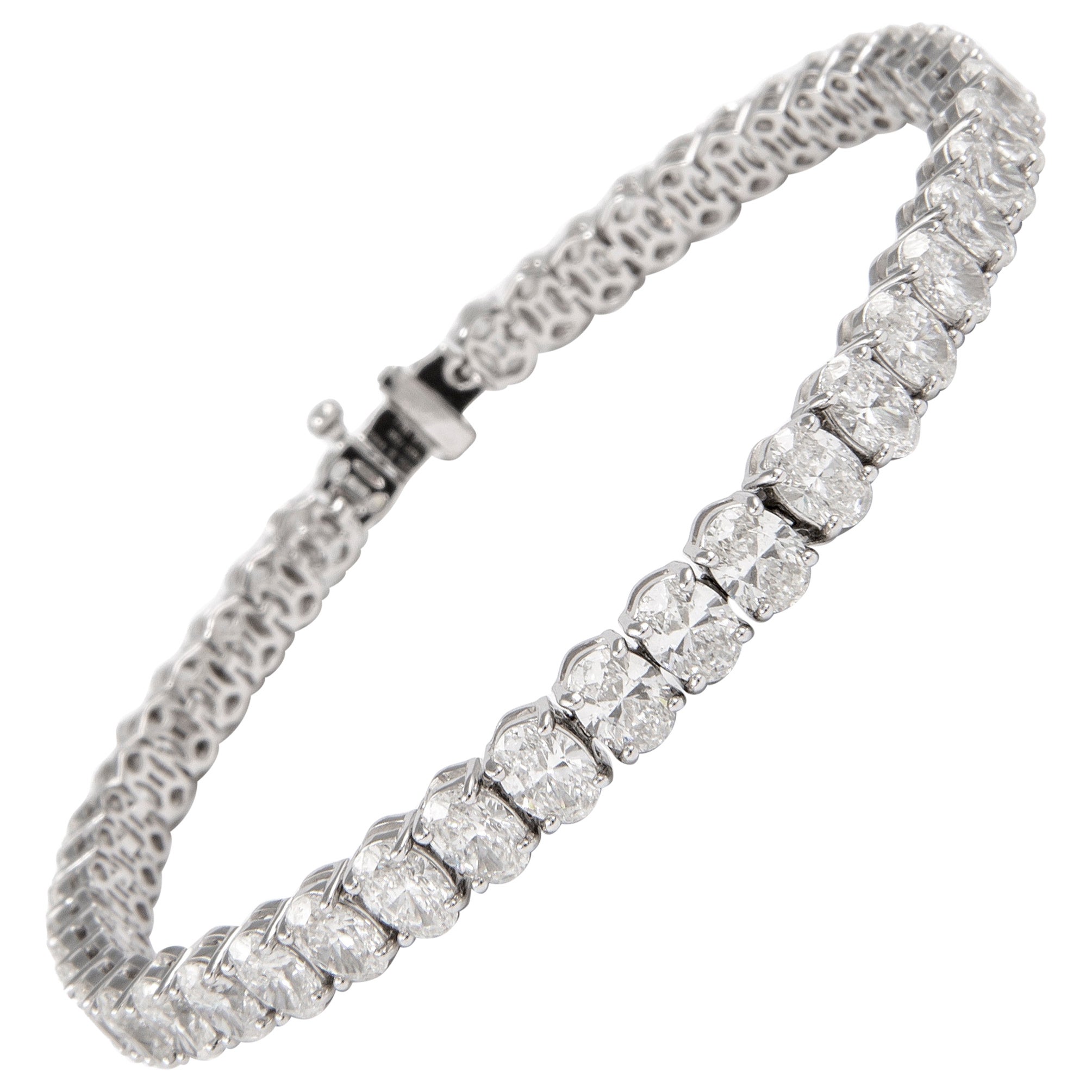 Alexander Bracelet tennis en or blanc 18 carats avec diamants taille ovale de 13,37 carats