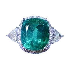 AIG Certified 9.24 Ct Zambian Emerald Diamonds 18K Gold Ring