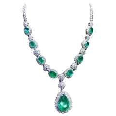 AIG Certified 29.50 Ct Zambian Emeralds 10 Ct Diamonds  18K Gold Necklace 