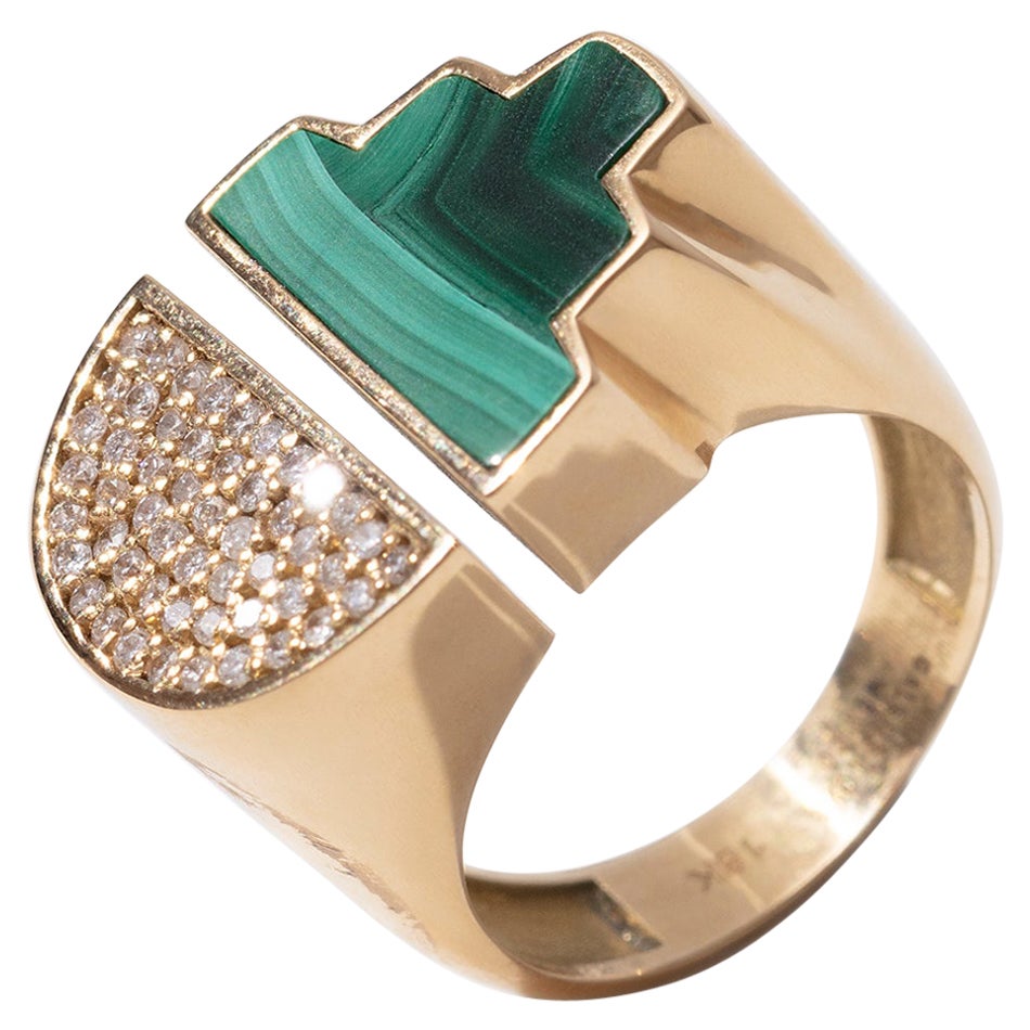 Gala is Love Jewelry Tehotihuacan Ring aus 18 Karat Gold mit Diamanten und Malachit im Angebot