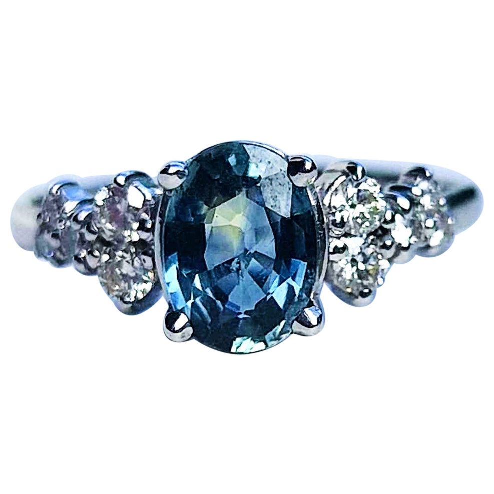 0.95 ct Sapphire & diamonds ring, Australian Parti Sapphire Cluster Ring For Sale