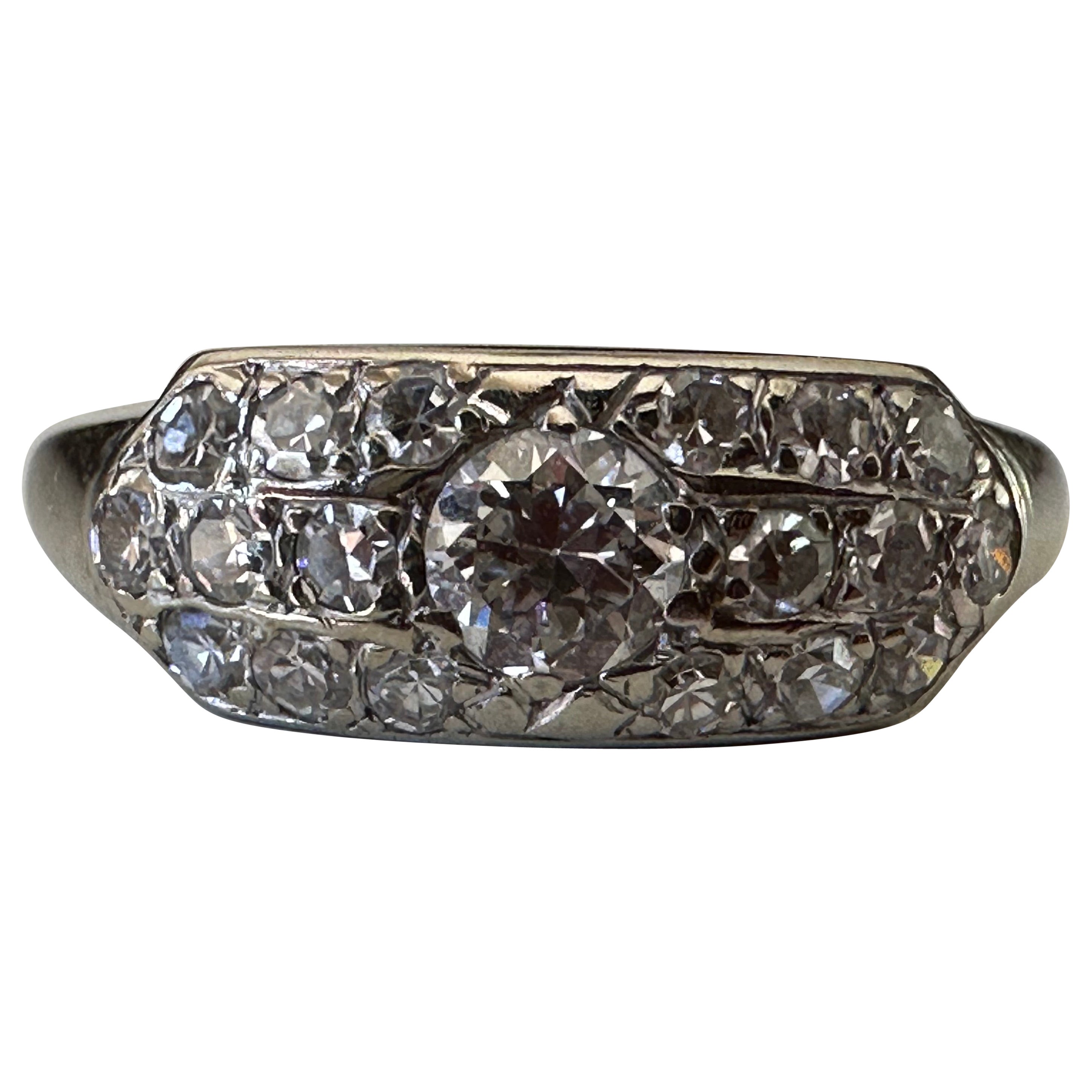 Art Deco Diamond Cluster Ring   For Sale