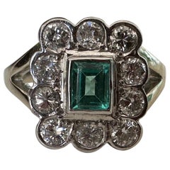 Mid-Century Colombian Emerald and Diamond Cluster Ring 