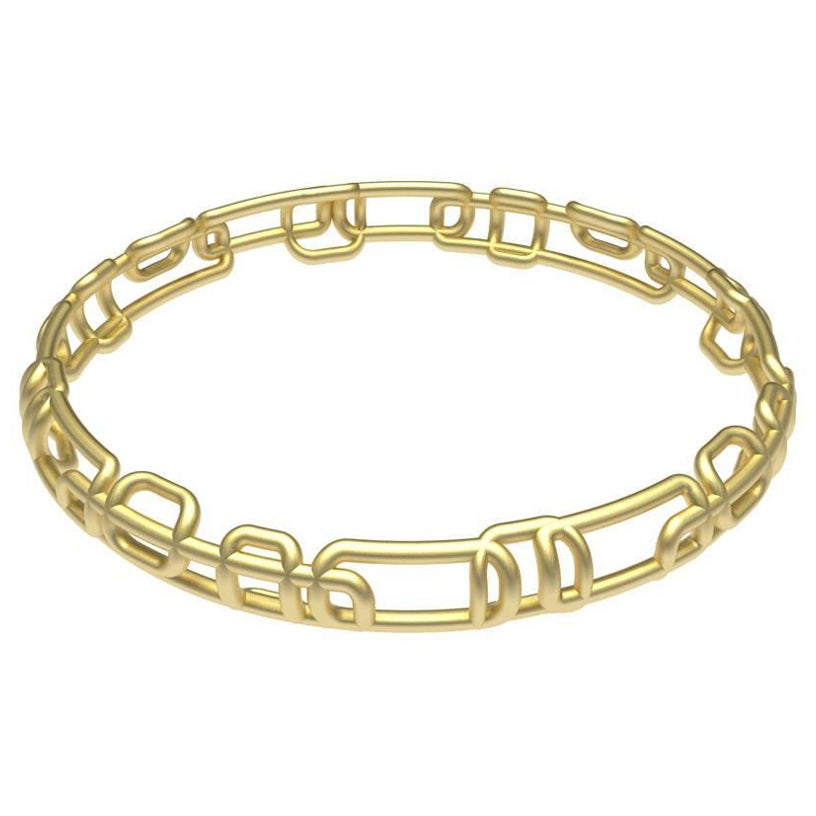 Bracelet jonc rectangulaire souple en or jaune mat 14 carats en vente