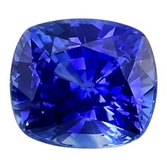 Certifié GIA  Saphir bleu naturel de 1,81 carat